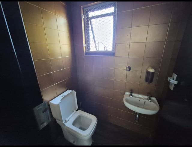 380M² OFFICE TO LET IN WOODMEAD